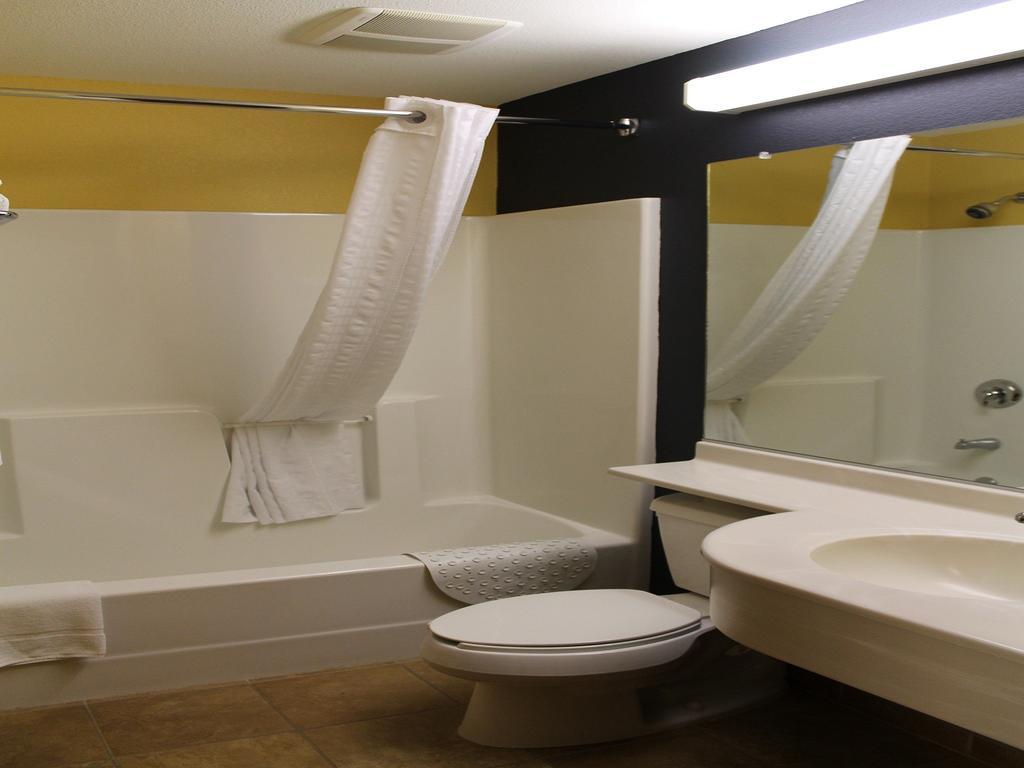 Microtel Inn & Suites - Kearney Quarto foto